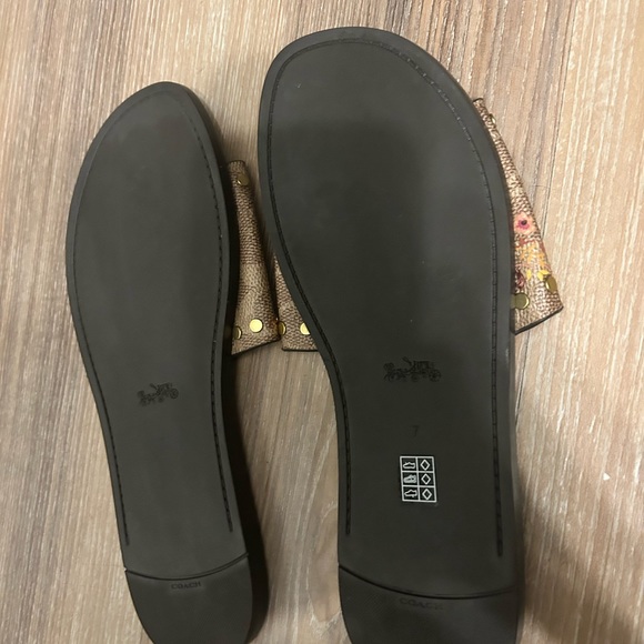 Coach Cecilia Monogram and Studded Slides Size 7. New Without Tags/Box - Picture 3 of 5